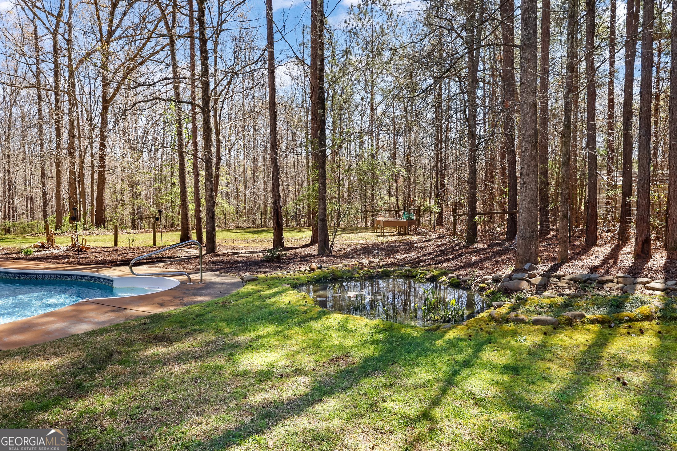 Inviting backyard photographed by Christy Barlowe
